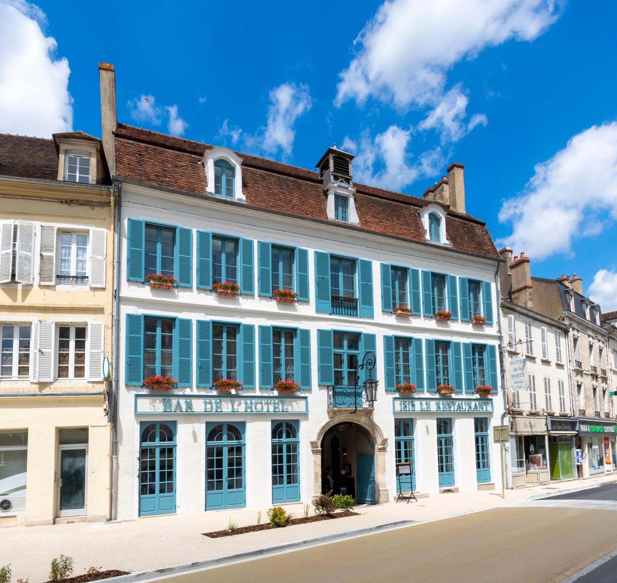Hotel De La Poste Avallon Esterno foto