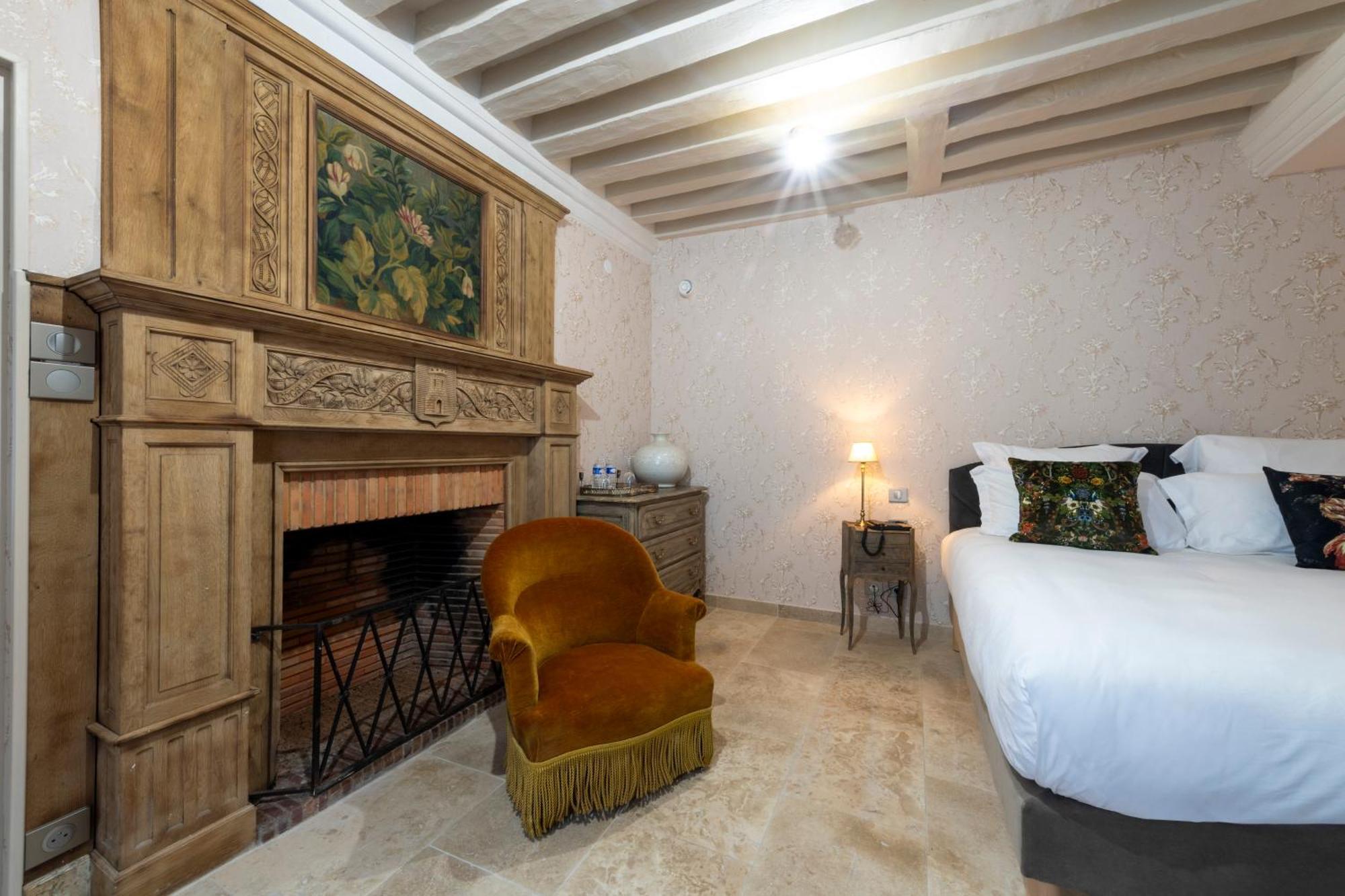 Hotel De La Poste Avallon Esterno foto